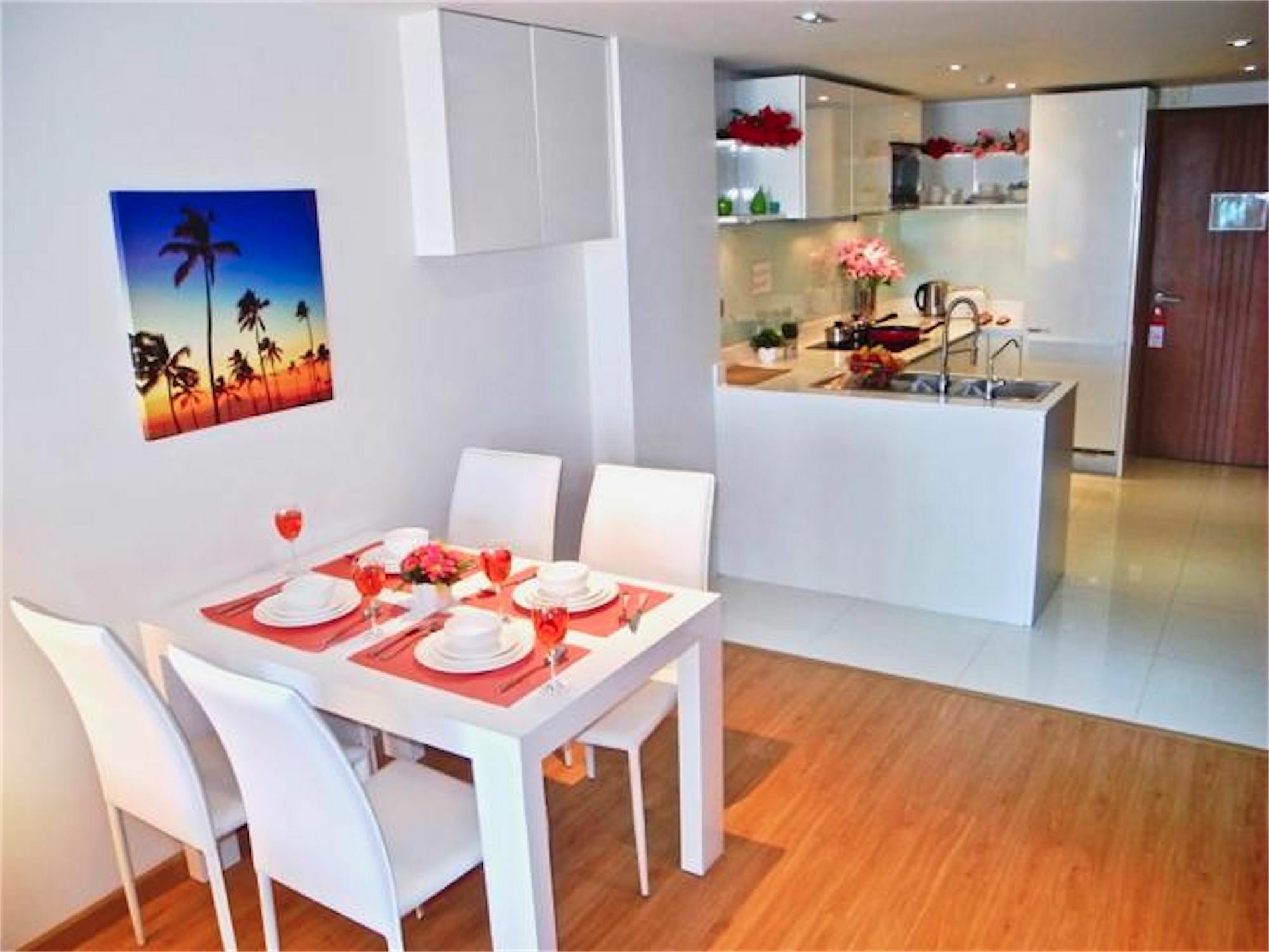 The Privilege Residence : 1 Bedroom Apartment In Patong Kültér fotó