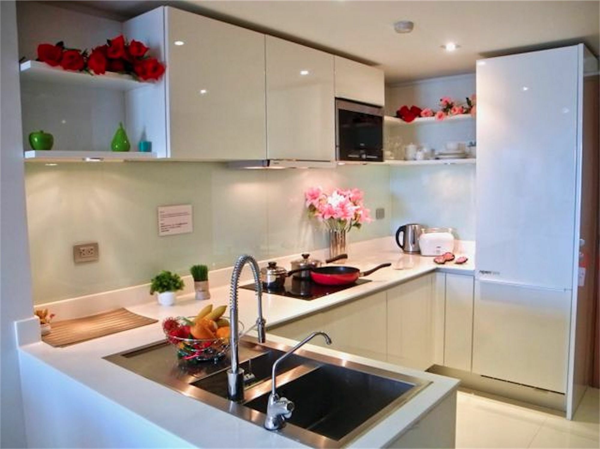 The Privilege Residence : 1 Bedroom Apartment In Patong Kültér fotó